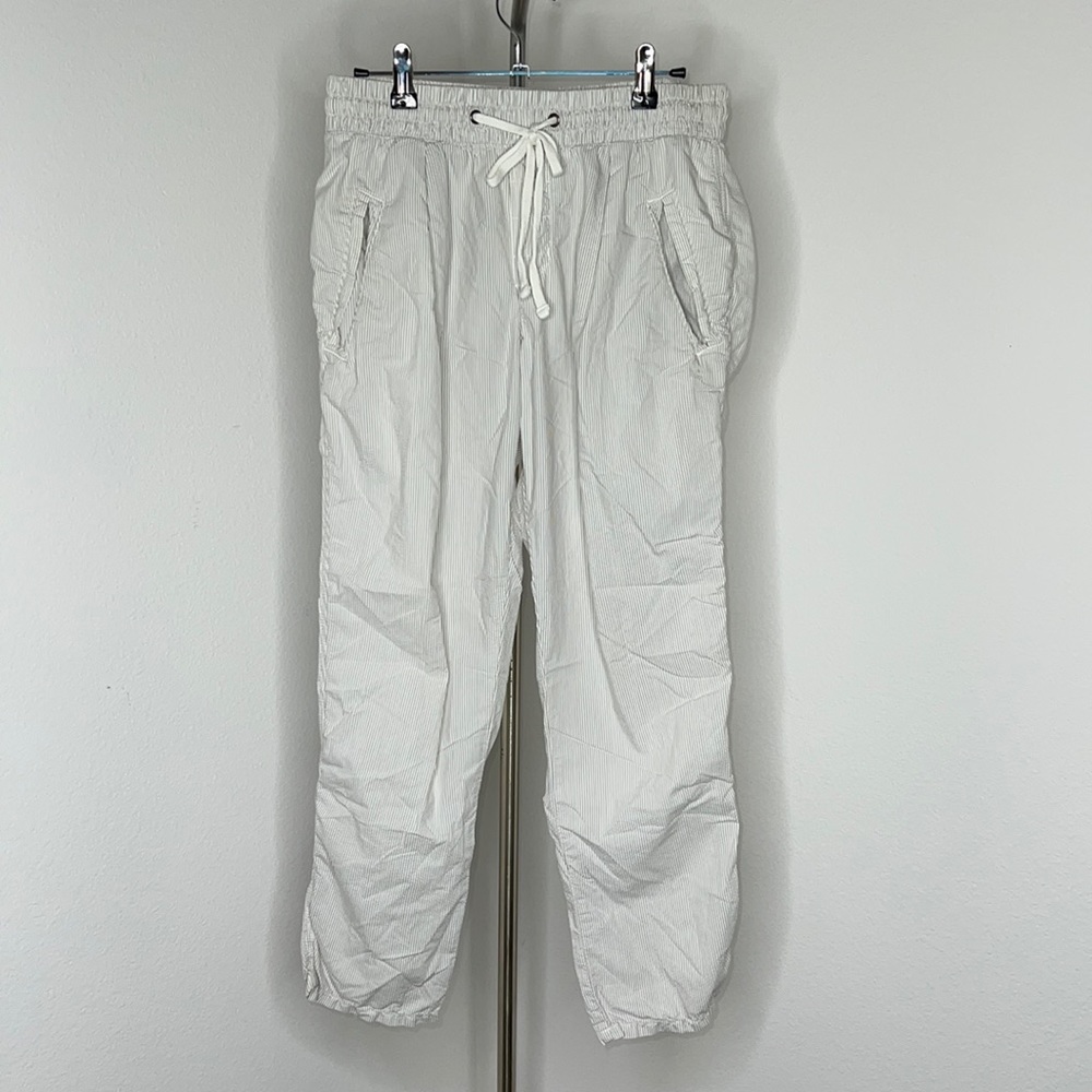 🔹 James Perse Cotton Striped Crop Pants